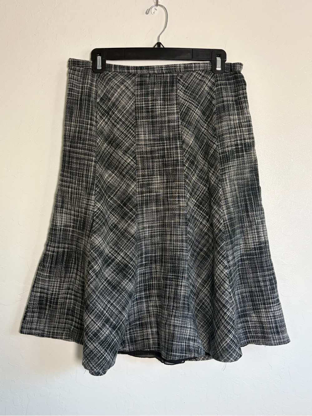 dressbarn Black and Gray Plaid A-Line Skirt ~ Size 14
